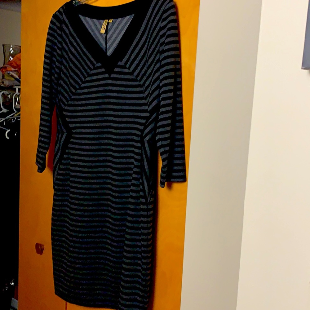 Great dress for work or out after work